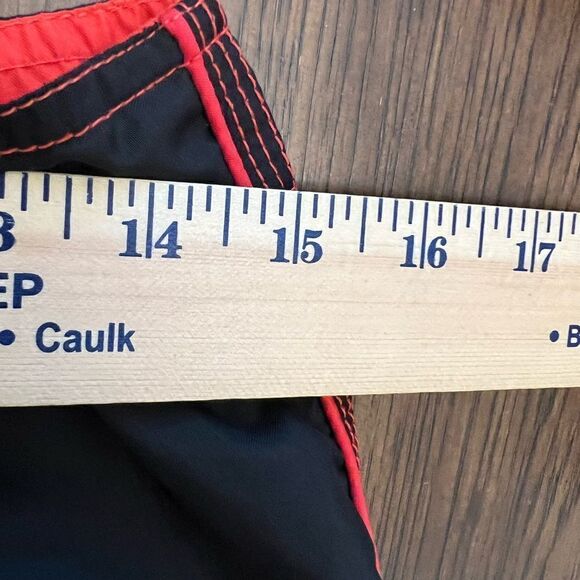 Captain Morgan Swim Trunks Mens 30 Black Orange Graphic Print Board Shrots Cargo - Picture 8 of 9